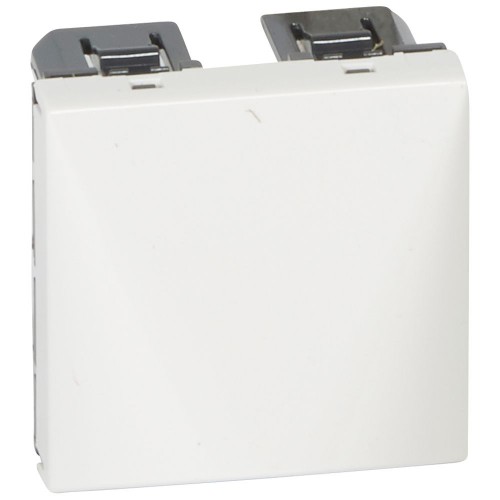 Sortie de câbles 2 modules avec serre-câbles pour câble entre Ø4mm et Ø12mm LEGRAND Sortie de câbles 2 modules avec serre-câbles pour câble entre Ø4mm et Ø12mm LEGRAND